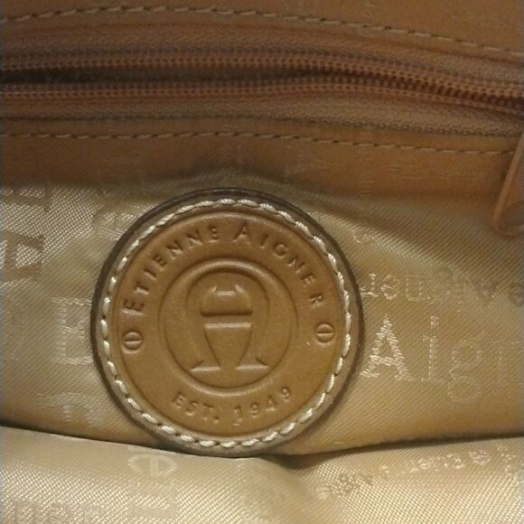 Etienne Aigner  - Picture 3 of 5